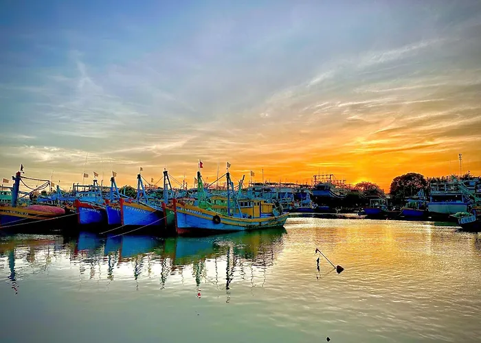 Riverside The Вилла Фантхьет